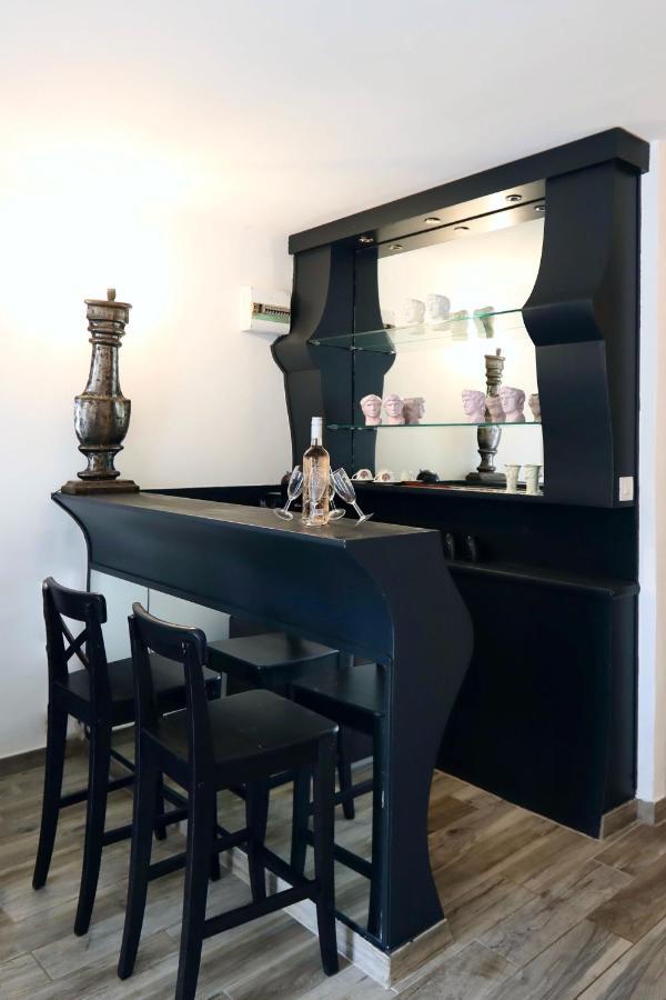 La Bravade Luxe Et Serenite Au Coeur De Saint-Tropez Suites Spacieuses Avec Jardin Enchanteur المظهر الخارجي الصورة