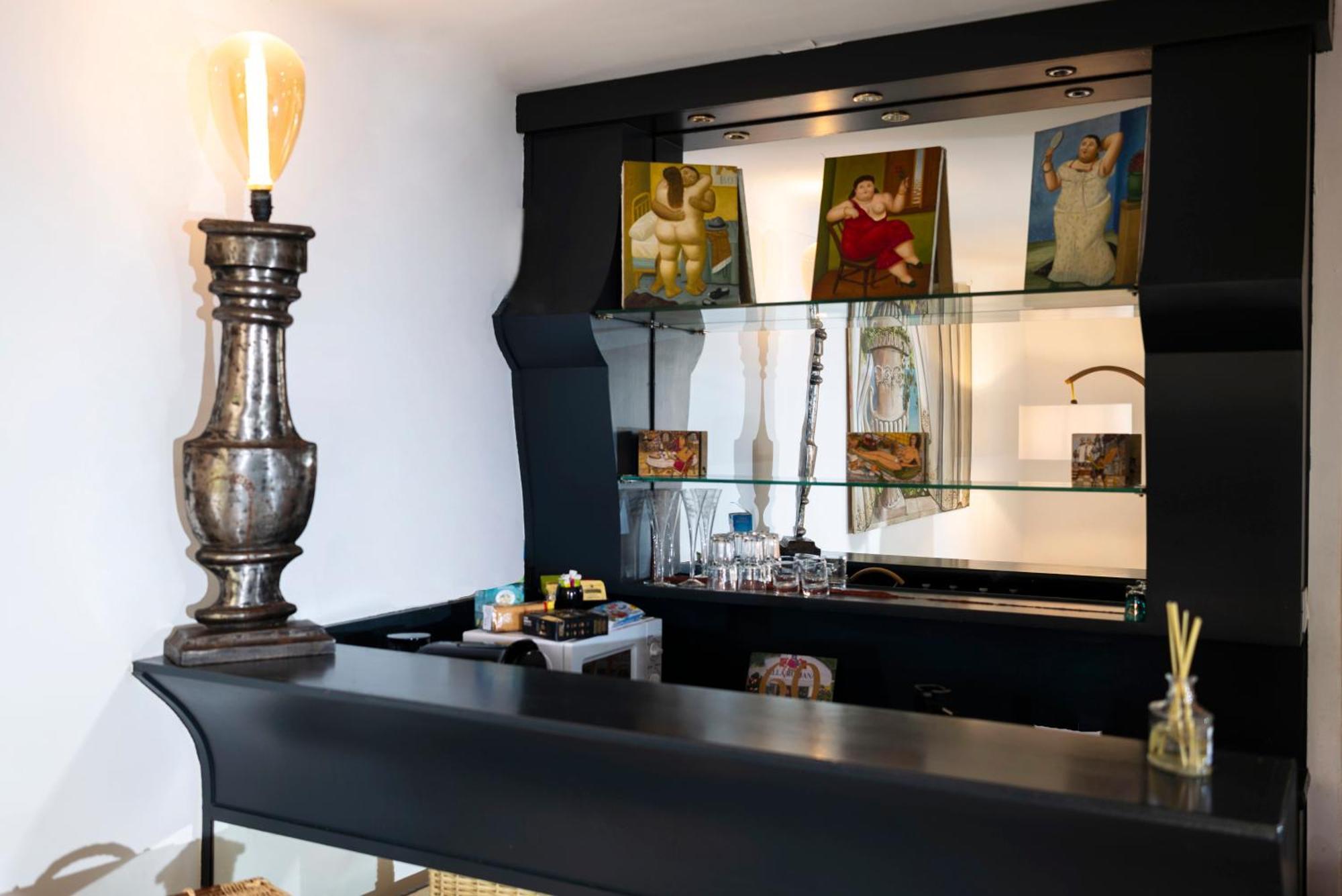 La Bravade Luxe Et Serenite Au Coeur De Saint-Tropez Suites Spacieuses Avec Jardin Enchanteur المظهر الخارجي الصورة